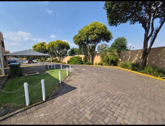 2 BEDROOM APARTMENT FOR SALE IN RANDHART